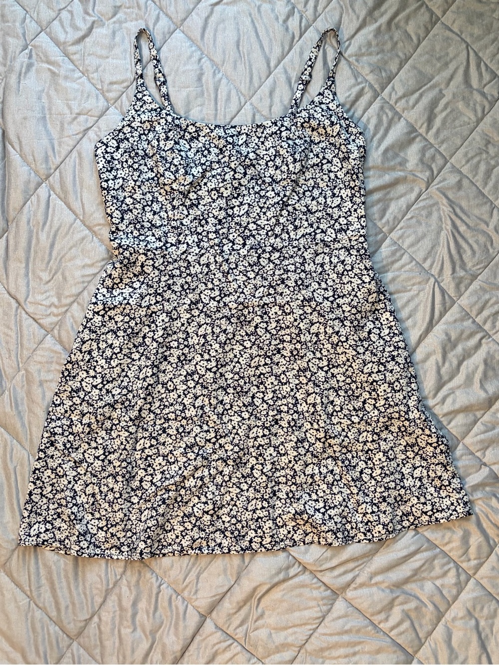 Old Navy - Navy and White Floral Spaghetti Strap Mini Dress - L